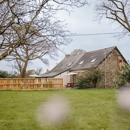 Holiday home Les De La Cour Au Mercier